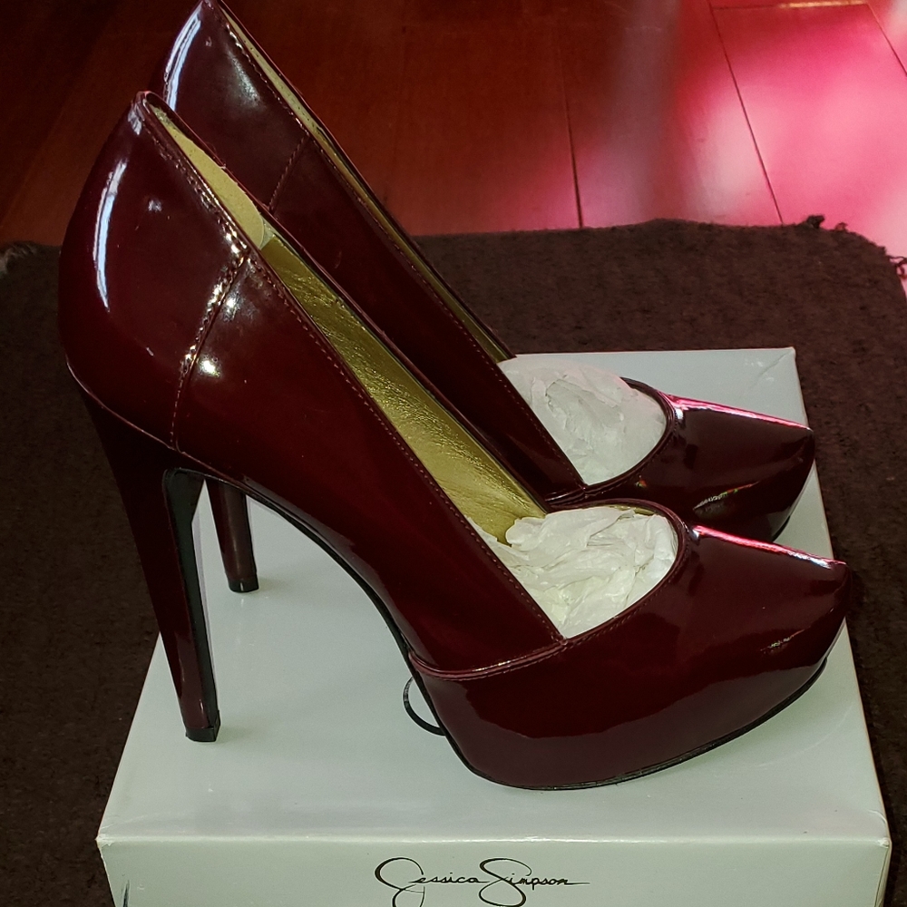 Women's high heel shoes